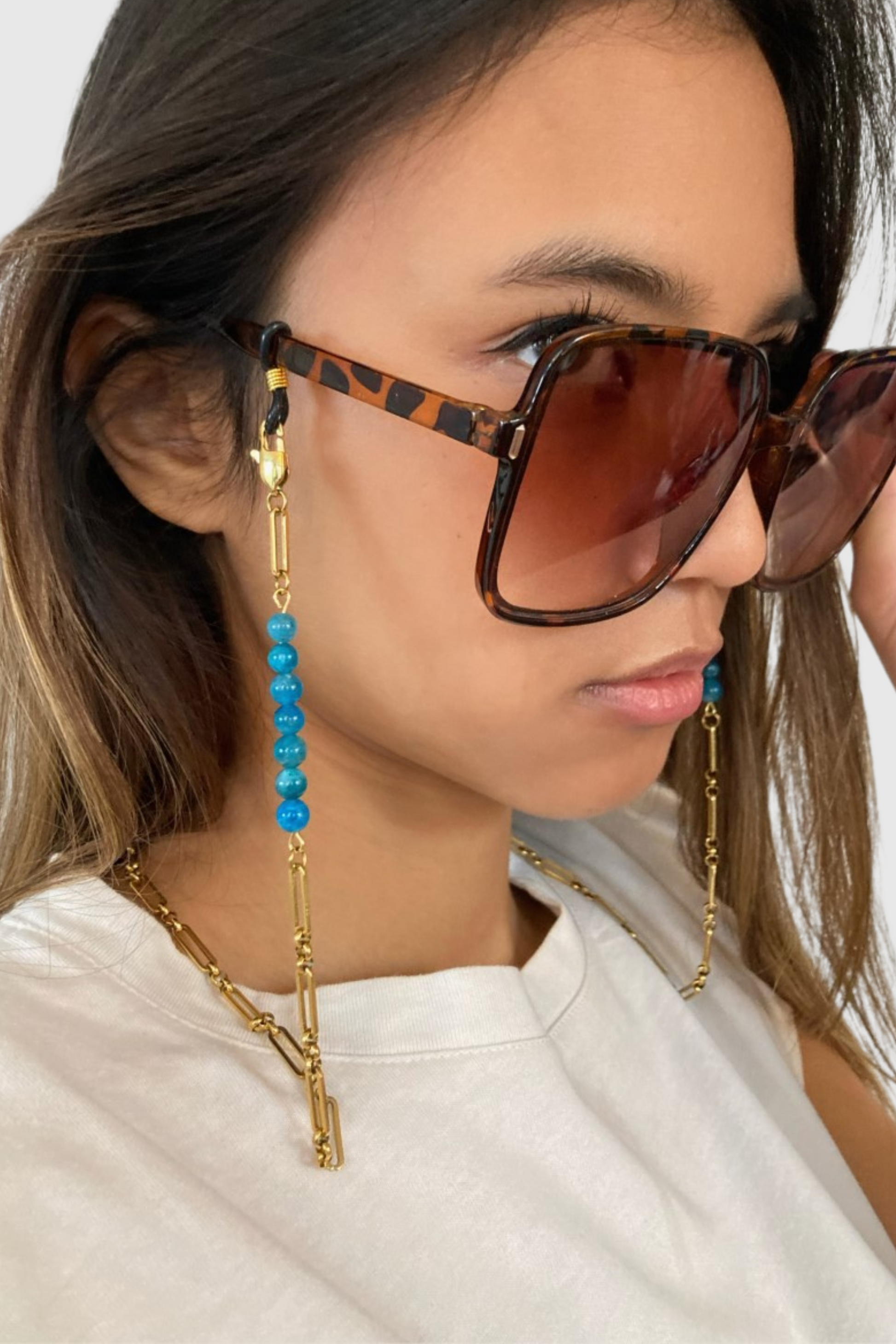 GOLDEN CHAIN | Chaînes pour lunettes et AirPods en acier inoxydable doré à l'or fin 18K sertie de deux rangs d'apatite