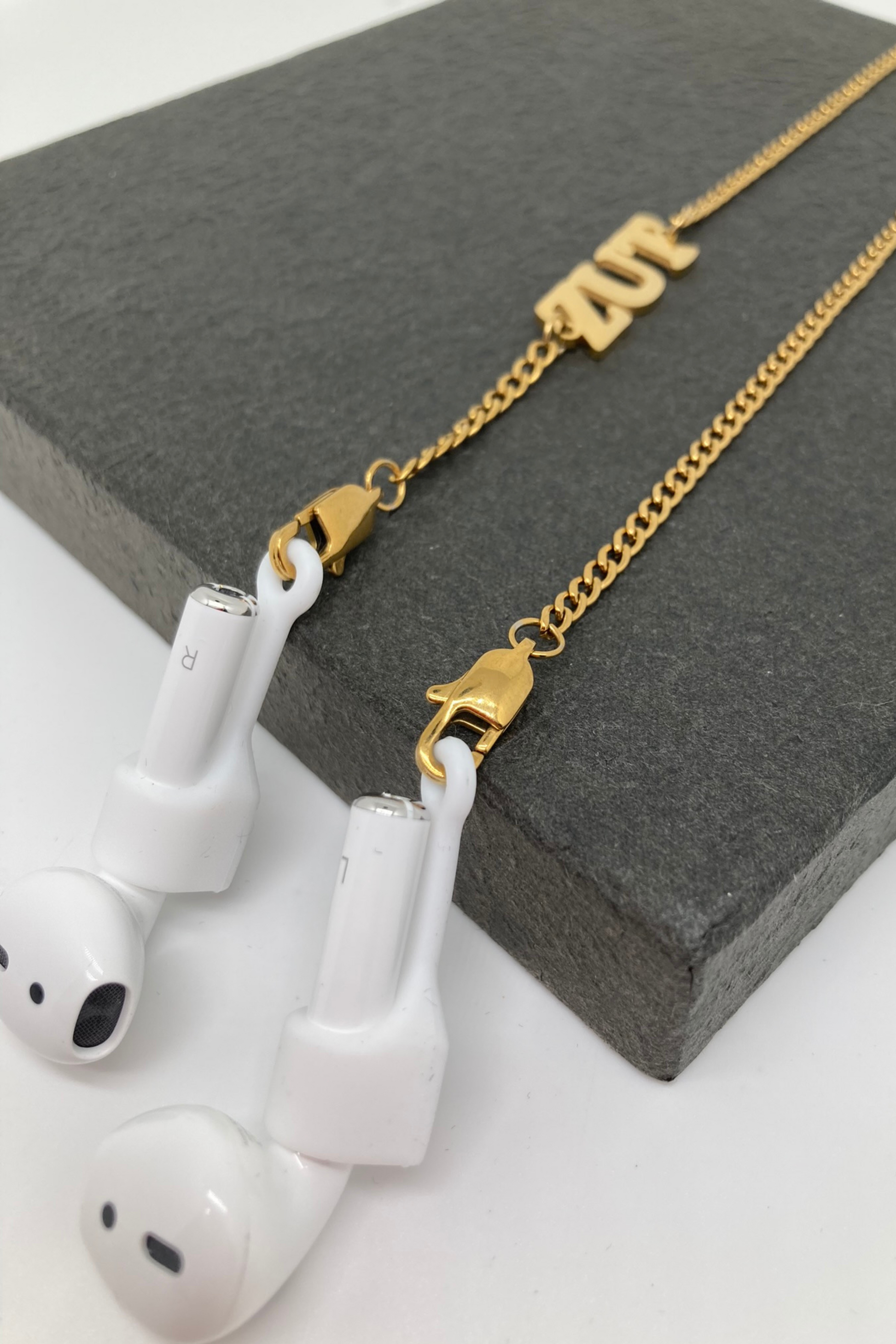 GOLDEN CHAIN - Chaîne pour AirPods ou lunettes en acier inoxydable doré à l'or fin 18K