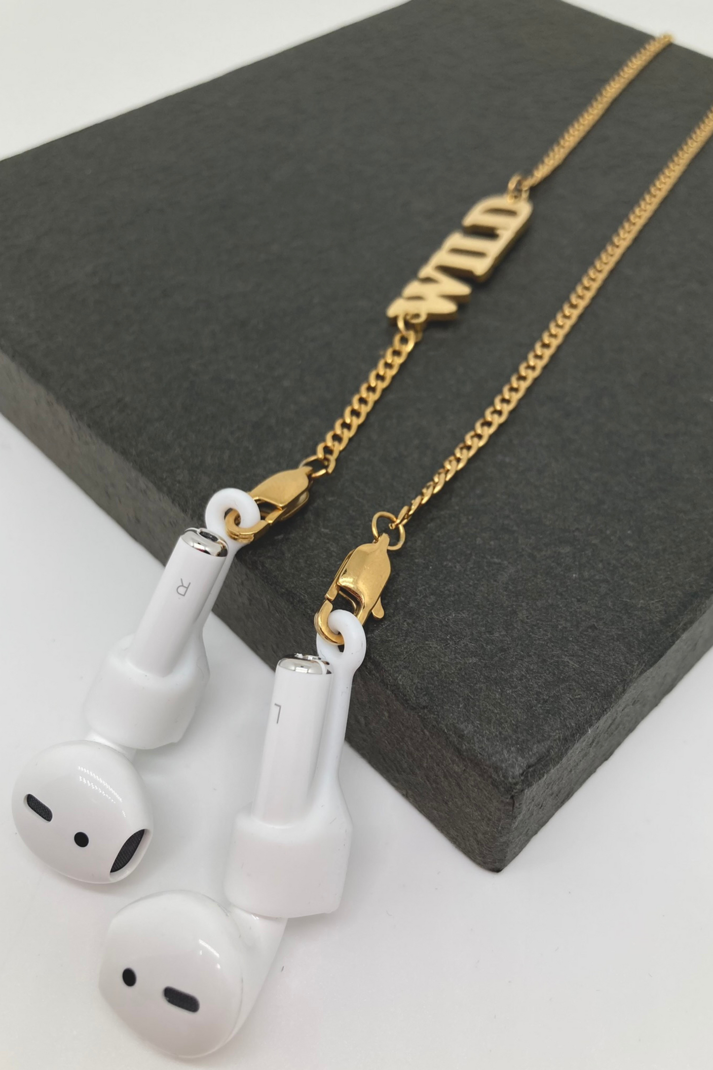 GOLDEN CHAIN - Chaîne pour AirPods ou lunettes en acier inoxydable doré à l'or fin 18K